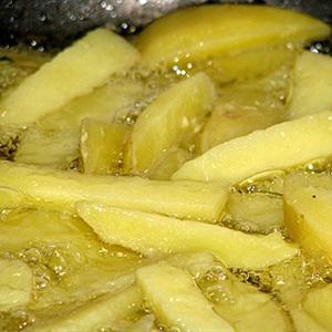 Cách làm khoai xào thịt bò, cần tây