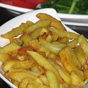 Cách làm khoai xào thịt bò, cần tây