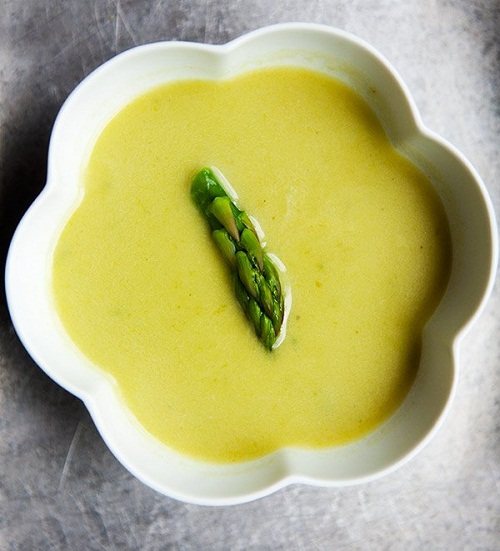 Khởi động ngày mới với món bánh trứng cơm chiên váng óng, thơm lừng