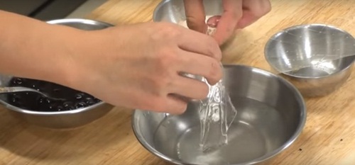 Không cần lò nướng, bạn vẫn có món vịt quay ngon xuất sắc trong 30 phút chỉ với 1 chiếc chảo