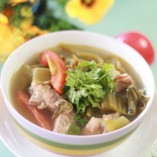 Kích thích từng ngóc ngách vị giác với cách làm món canh dưa chua nấu sườn