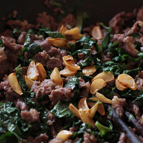 Cách làm lá lốt xào thịt bò