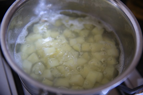 Lạ miệng, ngon giòn khó cưỡng với món gà que