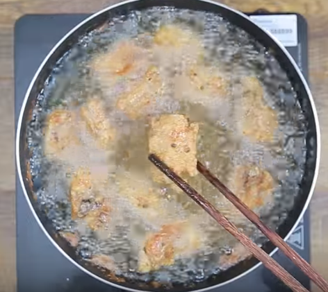 Lạ miệng với món mỳ Ý trộn thịt gà ngon mê ly