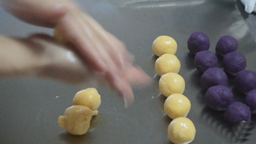 Lạc chiên cay giòn thơm nhâm nhi cả ngày không chán