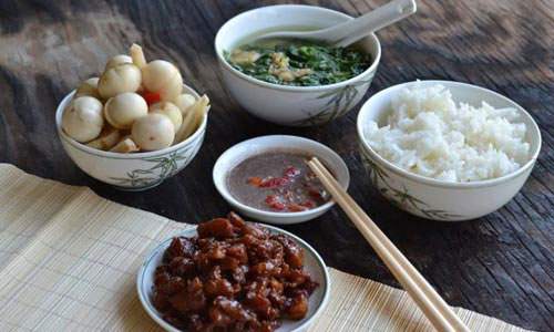 Lạc rang bơ giòn tan béo ngậy, thơm nức mũi