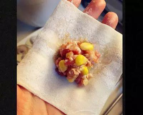 Lạc sang xứ sở Hàn Quốc với nui xào thịt heo kim chi