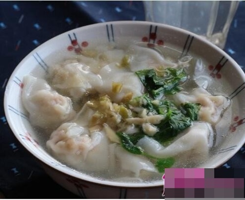 Lạc sang xứ sở Hàn Quốc với nui xào thịt heo kim chi