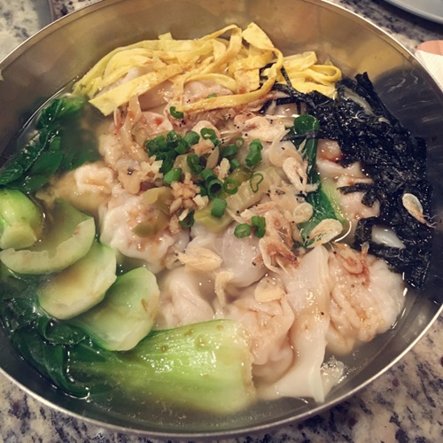 Lạc sang xứ sở Hàn Quốc với nui xào thịt heo kim chi