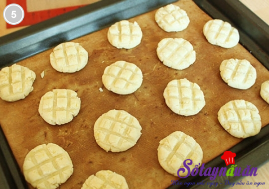 Làm bánh cookie bánh khoai