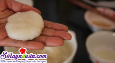 Làm bánh dày giò cho bữa sáng ngon miệng