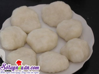 Làm bánh dày giò cho bữa sáng ngon miệng