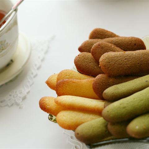 Cách làm bánh hình lưỡi mèo