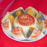 Làm bánh pía homemade dành cho gia đình ngày cuối tuần