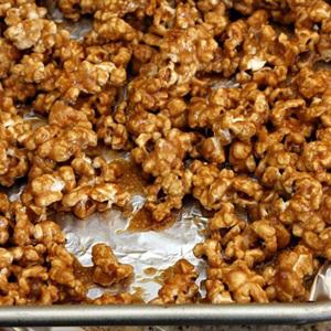 Cách làm bắp rang bơ caramel