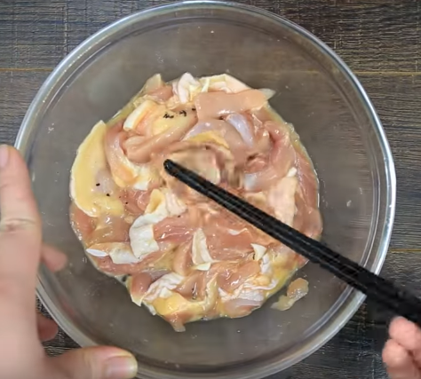 Làm chè khúc bạch hoa quả "siêu dễ" lại ngon như ngoài hàng