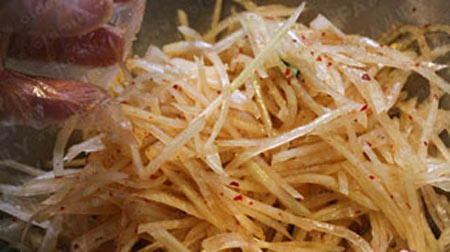 Làm gỏi đu đủ chay ngày rằm cho cả nhà thưởng thức