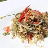 Làm gỏi ốc giác giàu dinh dưỡng cho cả nhà