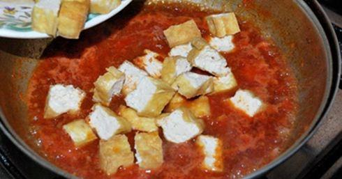 Làm gỏi rau má chay