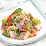 Làm lưỡi heo trộn chua ngọt cho bữa cơm trưa mùa hè