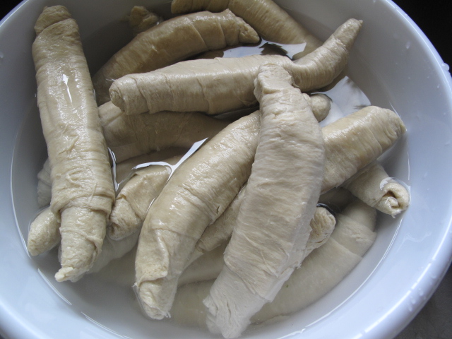 Làm mì căn khìa nước dừa thơm ngon cho bữa chay thanh tịnh