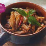 Làm món cá cơm tươi kho tiêu ngon cơm