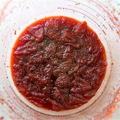 Cách làm mứt dâu bằng lò vi sóng