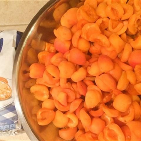 Cách làm mứt mơ