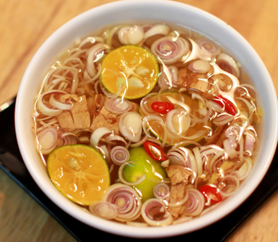 Làm ốc hương hấp gừng thơm nồng nàn trong bữa tiệc xum họp