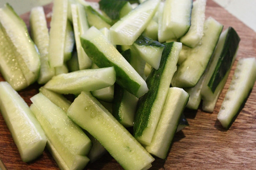 Làm sinh tố dưa leo sữa chua ngon mát