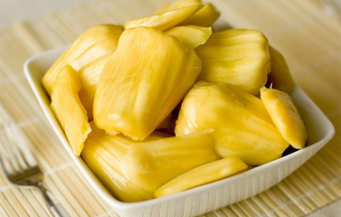 Làm sinh tố sữa chua bổ dưỡng