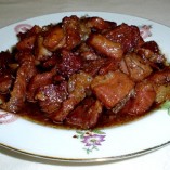 Làm thịt kho tiêu ăn cùng xôi nếp dẻo thơm lừng dành cho bà bầu