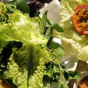 Cách làm lẩu bắp bò chanh leo