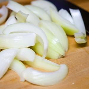 Cách làm lẩu bắp bò chanh leo