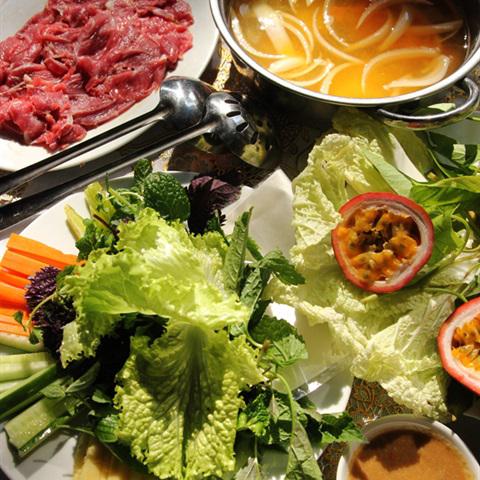 Cách làm lẩu bắp bò chanh leo