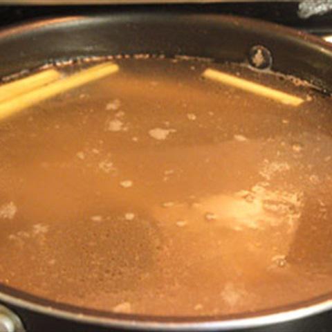 Cách làm lẩu bò viên sa tế