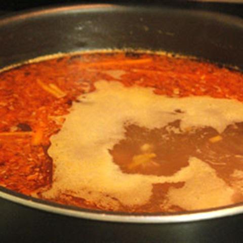 Cách làm lẩu bò viên sa tế