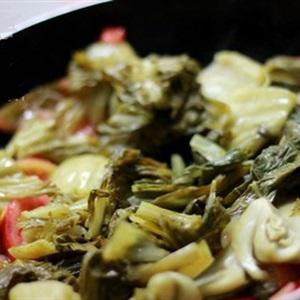 Cách nấu lẩu cá chép dưa cải chua