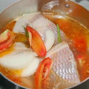 Cách làm lẩu cá điêu hồng