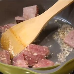 Cách làm lẩu cá đuối lá giang