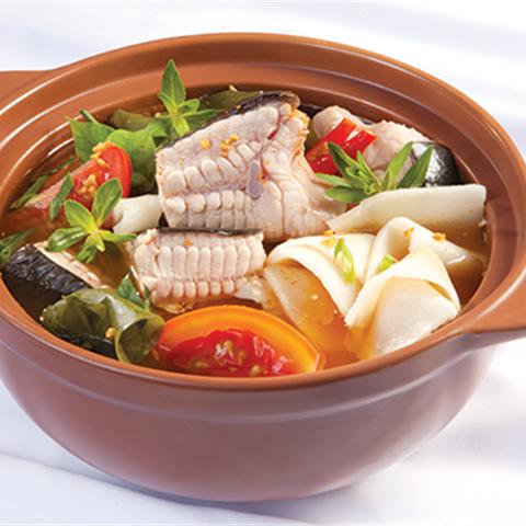 Cách làm lẩu cá đuối lá giang