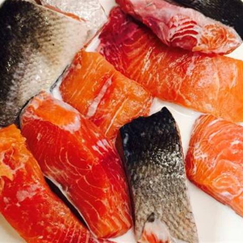 Cách làm lẩu cá hồi rau củ