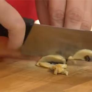 Cách làm lẩu chem chép tía tô