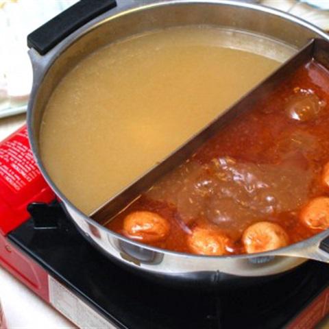 Cách làm lẩu cua chả cá