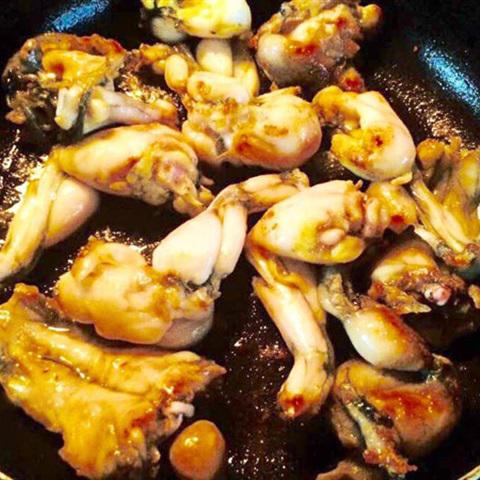 Cách làm lẩu ếch nấu măng