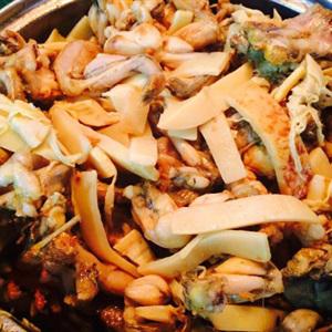 Cách làm lẩu ếch nấu măng