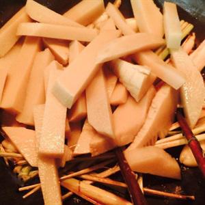 Cách làm lẩu ếch nấu măng