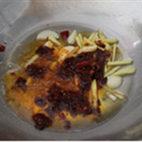 Cách làm lẩu gà cay