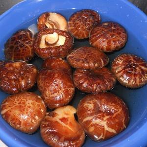 Cách làm lẩu gà đen