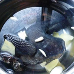 Cách làm lẩu gà đen